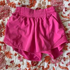 sonic pink side 0 lululemon hotty hots!